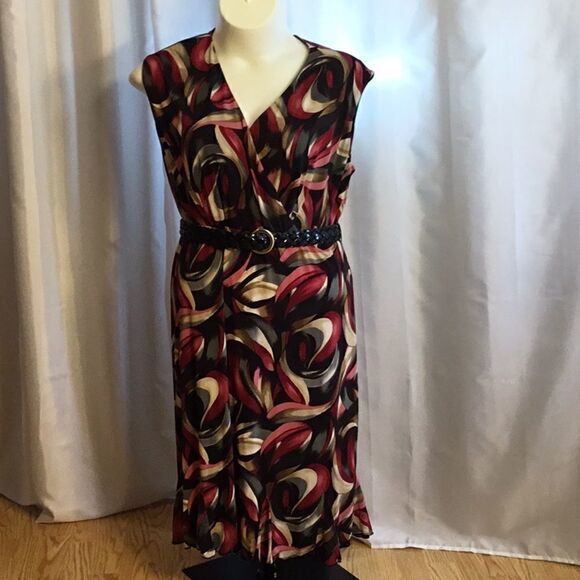 Multicolored v neck sleeveless dress in size 20 - Picture 2 of 8